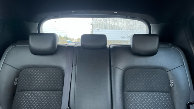 Nissan Juke 1.0 DiG-T 114 N-Connecta 5dr DCT Petrol Hatchback